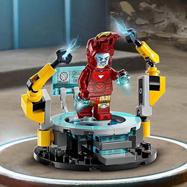 LEGO Marvel Iron Man’in Laboratuvarı: Zırh Salonu 76315
