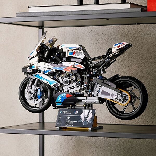 LEGO Technic BMW M 1000 RR 42130