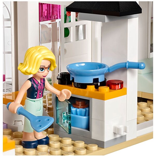 LEGO® Friends Stephanie’nin Evi