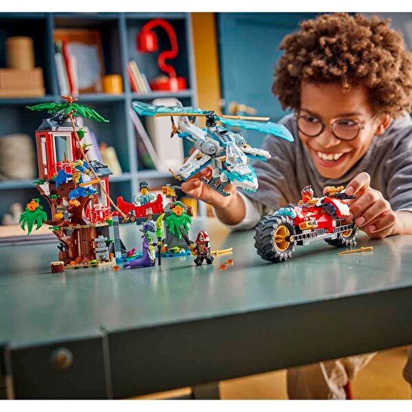 LEGO Ninjago Ninja Aracı Ağaç Ev Savaşı 71857