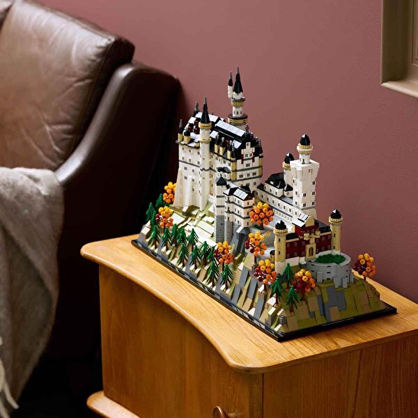 LEGO Architecture Neuschwanstein Şatosu 21063