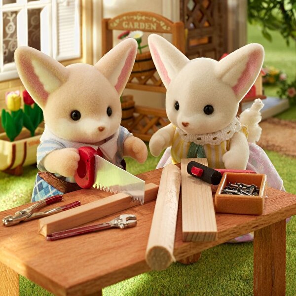 Sylvanian Families Çöl Tilkisi Ailesi