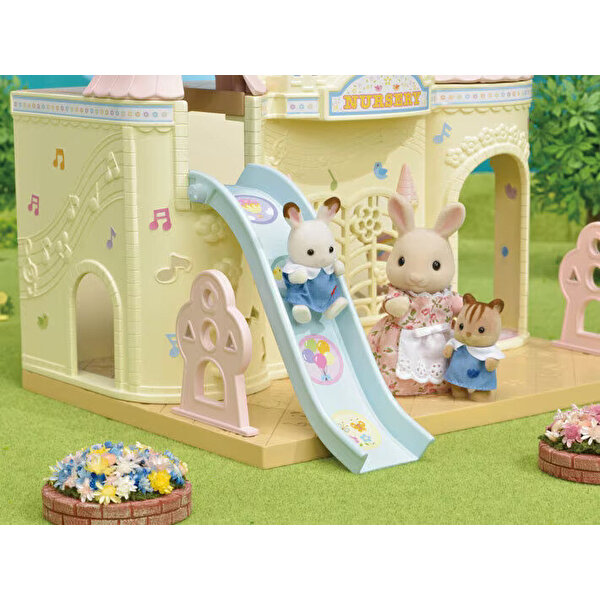 Sylvanian Families Şato Çocuk Kreşi