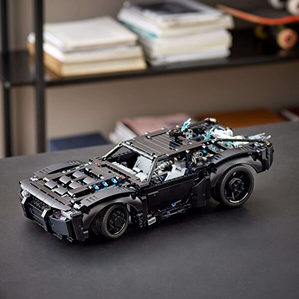 LEGO® Technic Batman Batmobil 42127