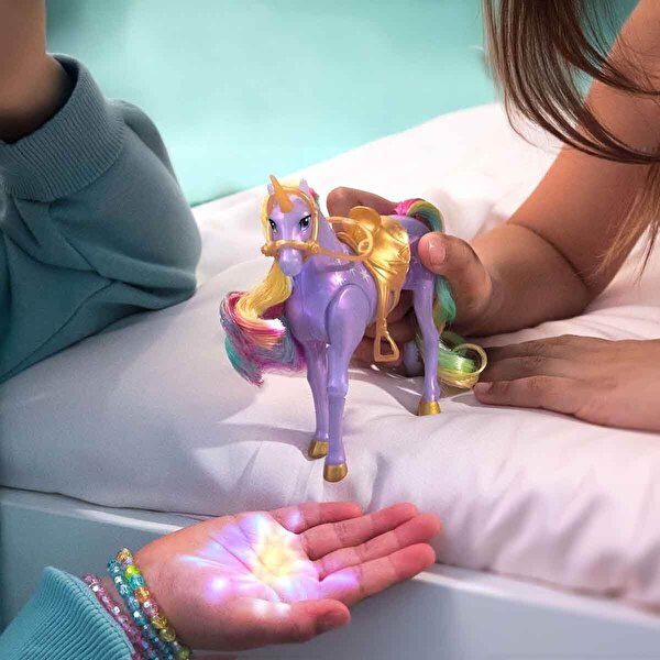 Unicorn Academy Sophia ve Li̇ght Magi̇c Wildstar