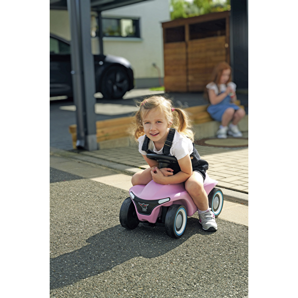 BIG Bobby Car Neo Pembe Bingit Araba