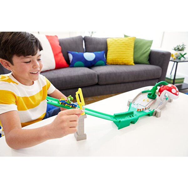 Hot Wheels Mario Kart Çılgın Yaratıklar Oyun Seti Piranha Plant Slide GFY47