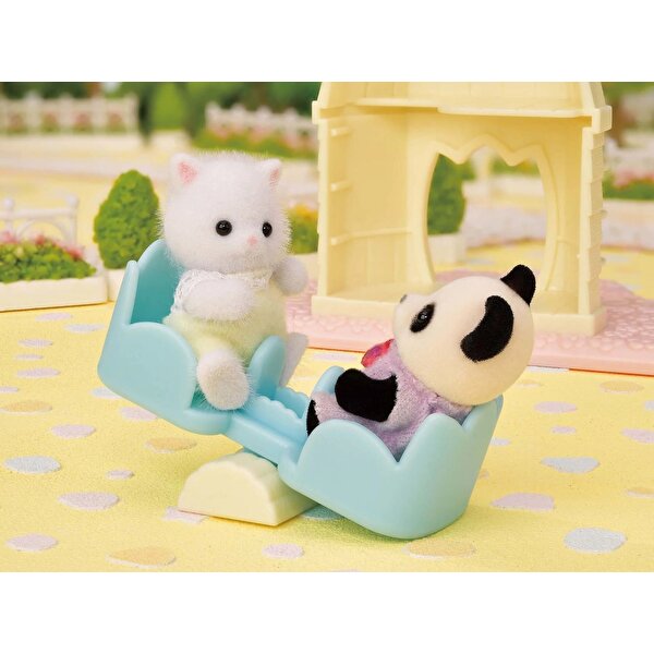 Sylvanian Families Bebek Yel Değirmeni Parkı