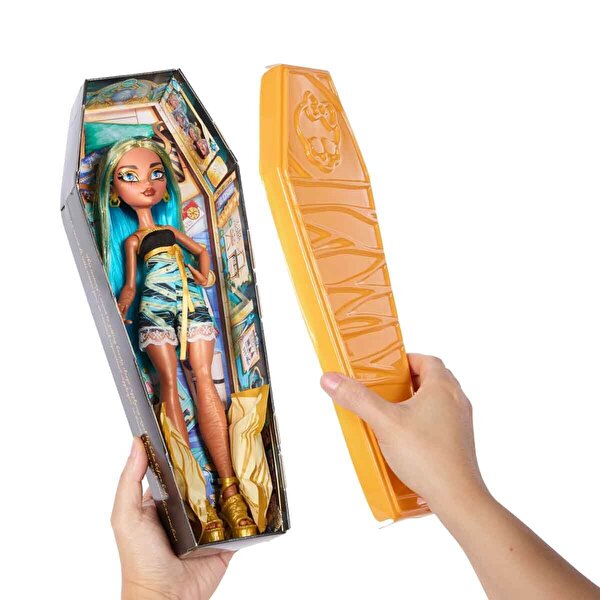 Monster High Gizemli Sırlar Havalı Pijama Partisi Sürpriz Paket HYV64