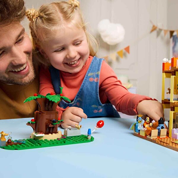 LEGO Bluey: Bluey’nin Aile Evi 11203