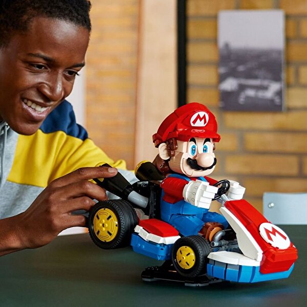 LEGO Super Mario: Mario Kart – Mario ve Standard Kart 72037