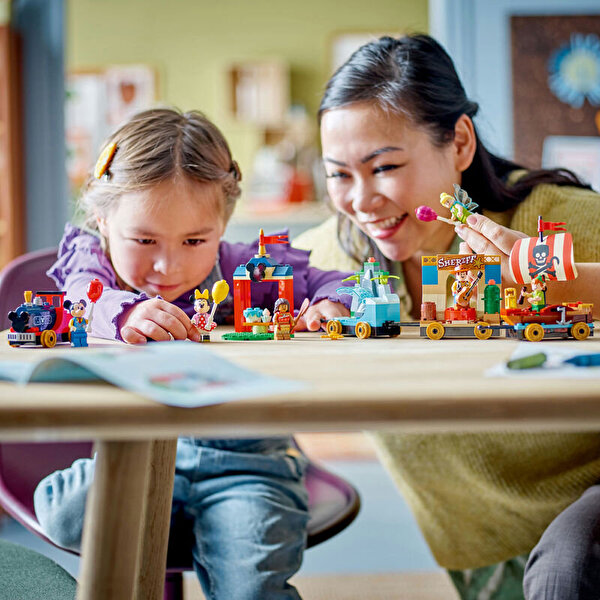 LEGO Disney Kutlama Treni 43212