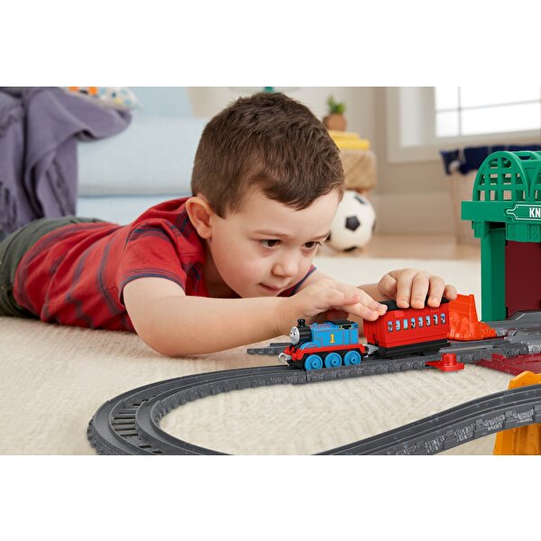 Thomas ve Arkadaşları Knapford İstasyonu GHK74