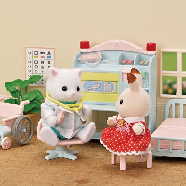 Sylvanian Families Köy Doktoru Başlangıç Seti