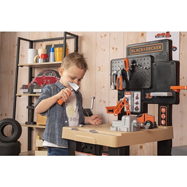 Smoby Black & Decker Mega Tamir Tezgahı