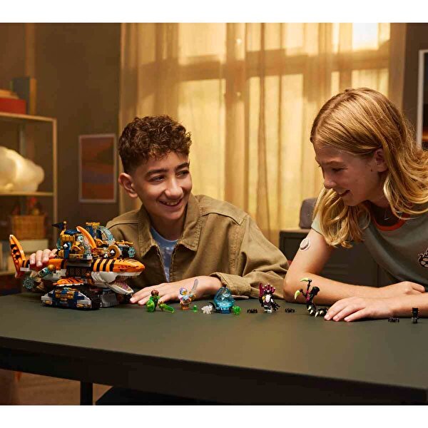 LEGO DREAMZzz Kaplan Köpek Balığı Tankı 71515