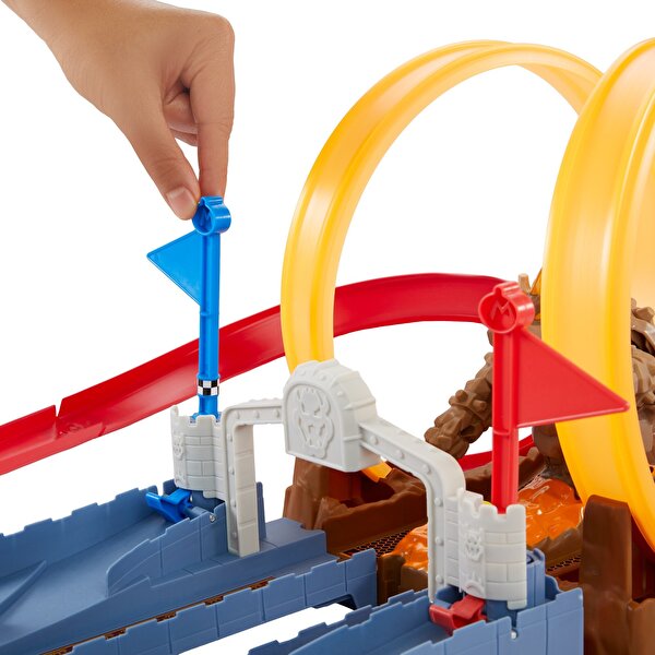 Hot Wheels Mario Kart Bowser'ın Kalesinde Kaos Oyun Seti GNM22
