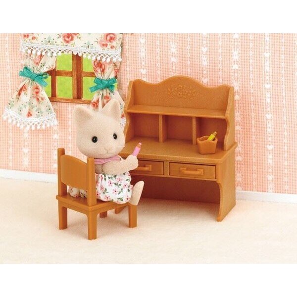 Sylvanian Families Child Desk Set