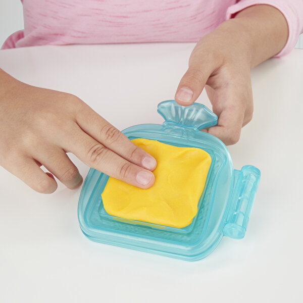 Play Doh Tost Makinesi Oyun Seti E7623