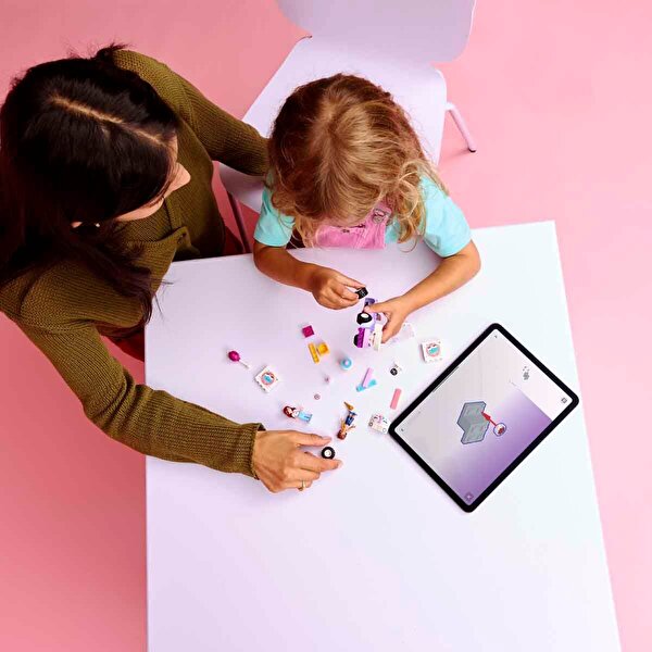 LEGO Friends Tek Boynuzlu At Pasta Dağıtım Arabası 42675