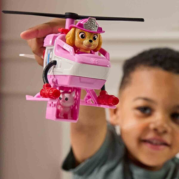 Paw Patrol Fire Rescue Figür ve Kurtarma Aracı Skye