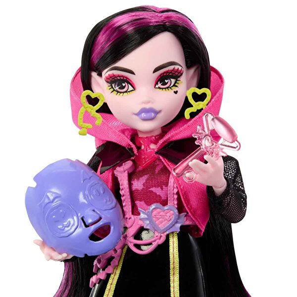 Monster High Gizemli Arkadaşlar 3.Seri Draculaura HNF78