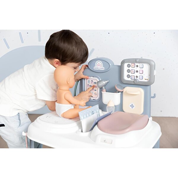 Smoby Bebek Bakım Merkezi