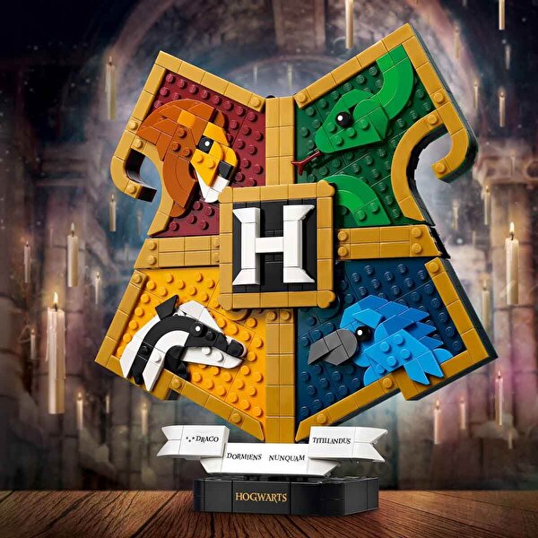 LEGO Harry Potter Hogwarts Bina Arması 76462