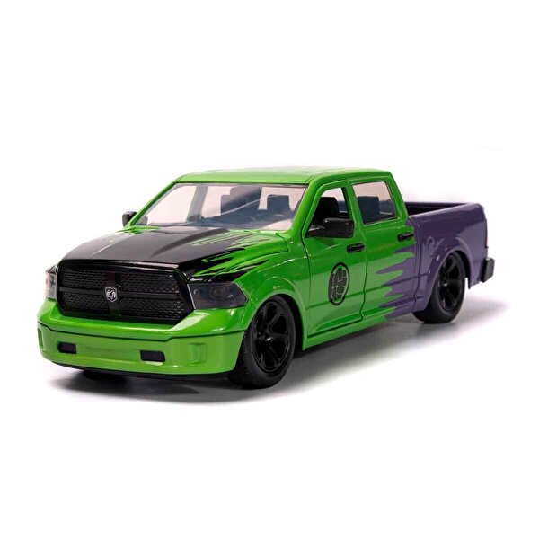 1:24 Marvel Avengers 2014 RAM 1500 Model Araba ve Hulk Figür