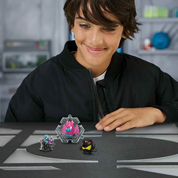 Mr Beast Lab Swarms Hyper Fusion Serisi 3’lü Sürpriz Figür Paketi 24782