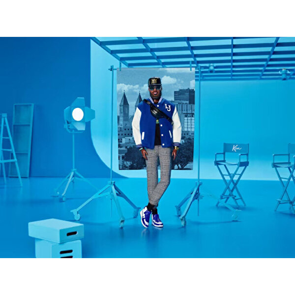 Barbie Signature LeBron James Kenbassadors Bebek HRM33