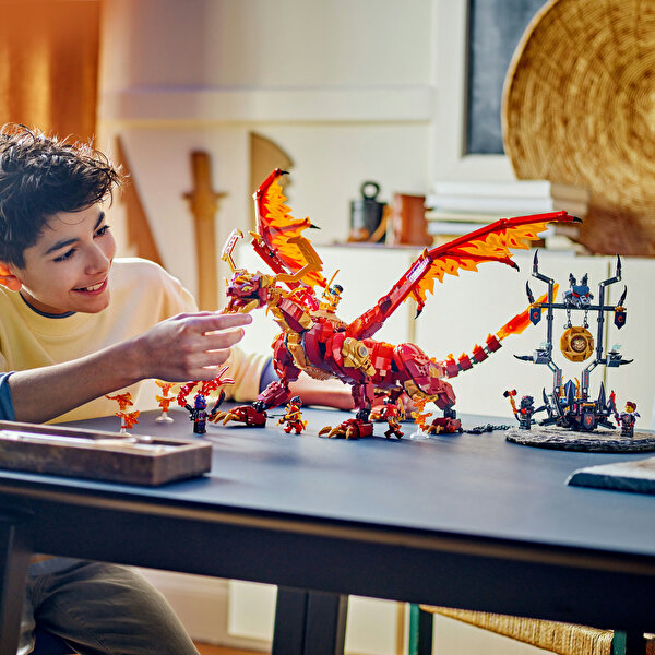 LEGO NINJAGO Hareket Kaynak Ejderhası 71822