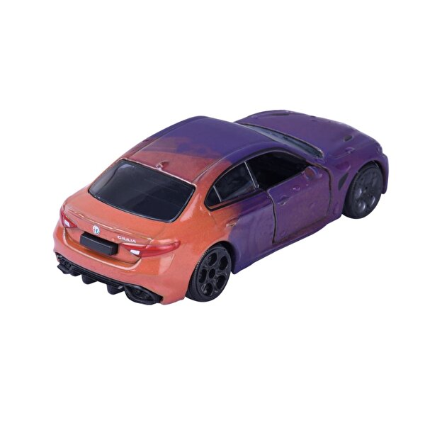 Majorette Renk Değiştiren Arabalar Alfa Romeo Giulia Quadrifoglio