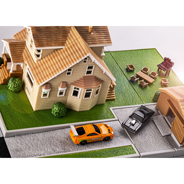 Jada Fast & Furious Nano Dom's House Diorama