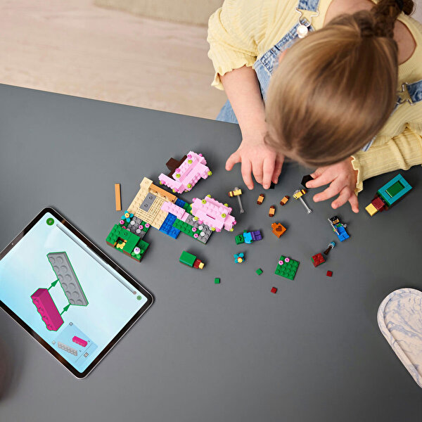 LEGO Minecraft Kiraz Çiçeği Bahçesi 21260