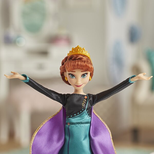 Disney Frozen 2 Şarkı Söyleyen Kraliçe Anna E8881