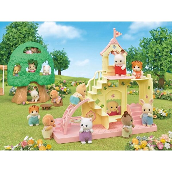 Sylvanian Families Şato Bebek Oyun Parkı Seti