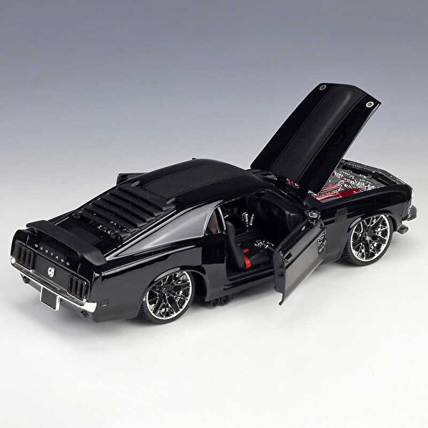 1:24 Ölçekli 1970 Ford Mustang Boss 302A