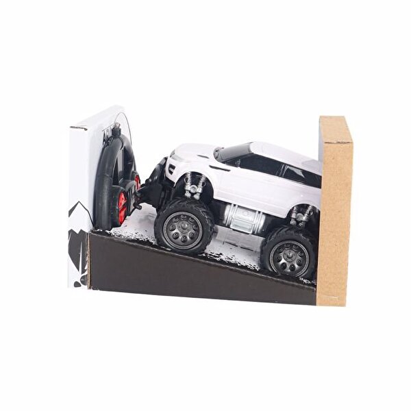 1:20 Yarışçı Jeep Beyaz