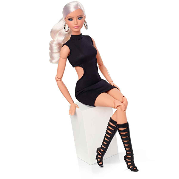 Barbie Basics İkonik Koleksiyon Bebeği Sarışın JBH71