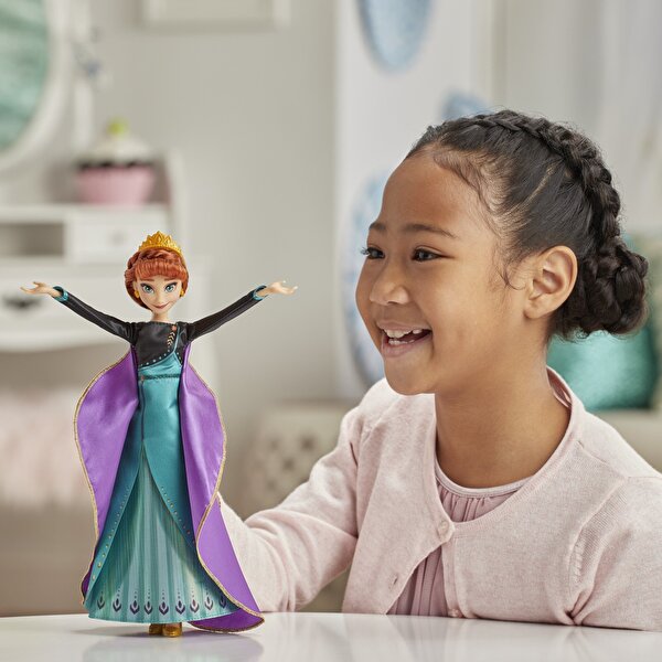 Disney Frozen 2 Şarkı Söyleyen Kraliçe Anna E8881