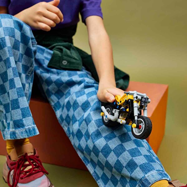 LEGO Technic Sarı Motosiklet 42225
