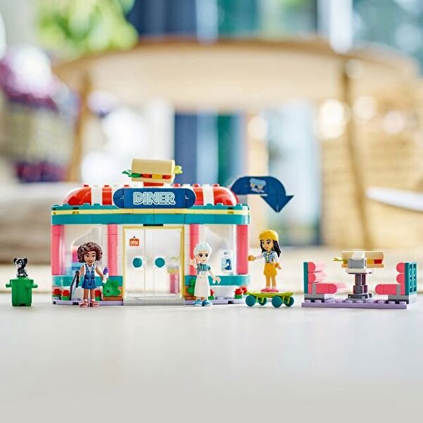 LEGO Friends Heartlake Şehir Merkezi Restoranı 41728