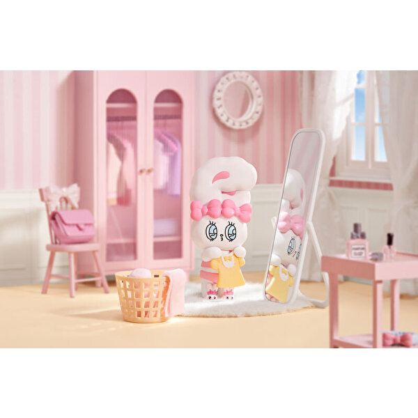 Esther Bunny Young Blossom Serisi Sürpriz Paket Koleksiyon Figürü