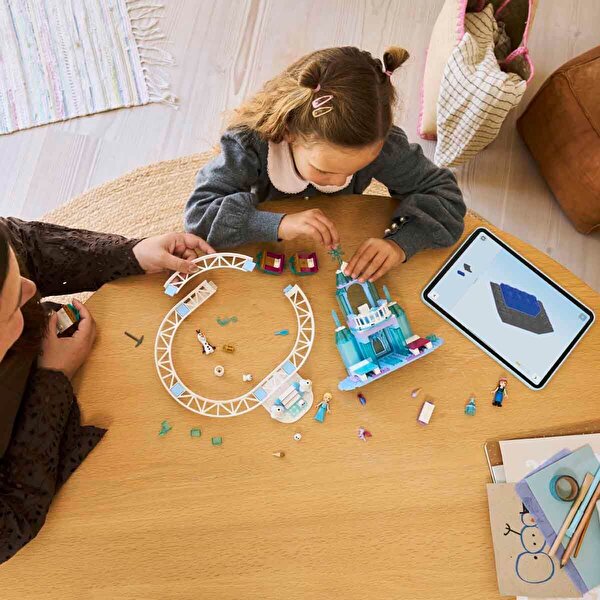 LEGO Disney Karlar Ülkesi Elsa'nın Buz Şatosu ve Kar Kızağı Macerası 43281