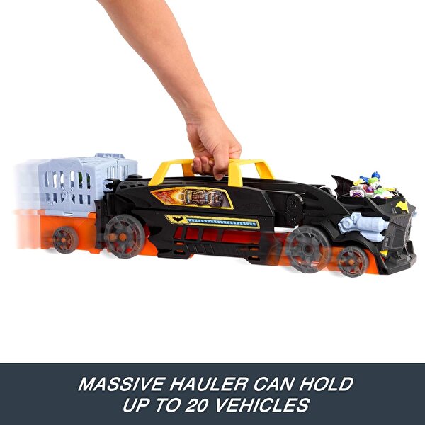 Hot Wheels Racerverse Ultimate Batman Pist Seti HXN21