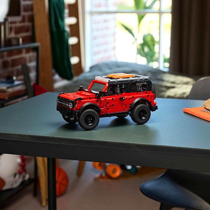 LEGO Technic Ford Bronco SUV 42213