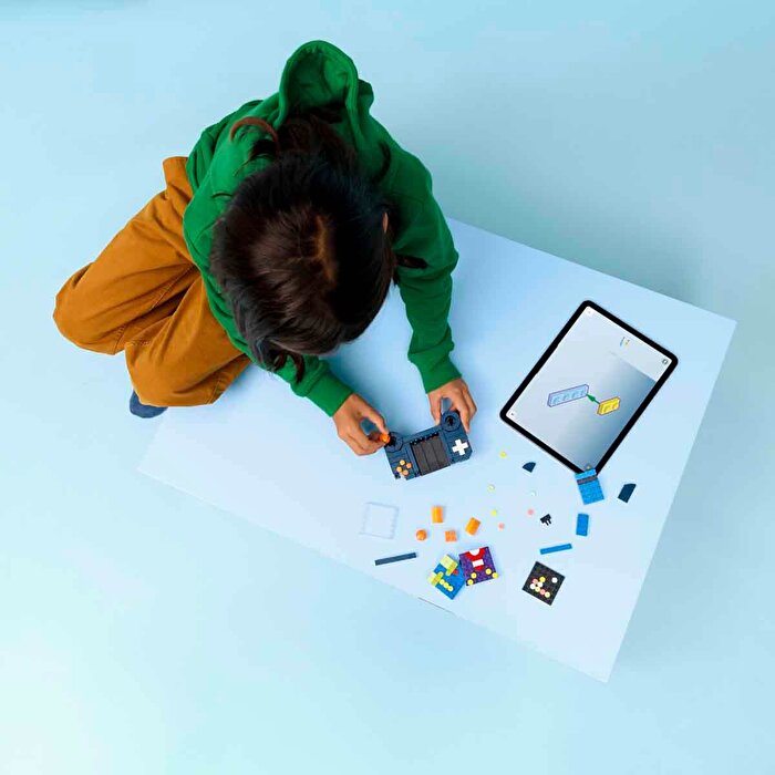 LEGO Creator 3’ü 1 Arada Retro Oyun Konsolu 31380