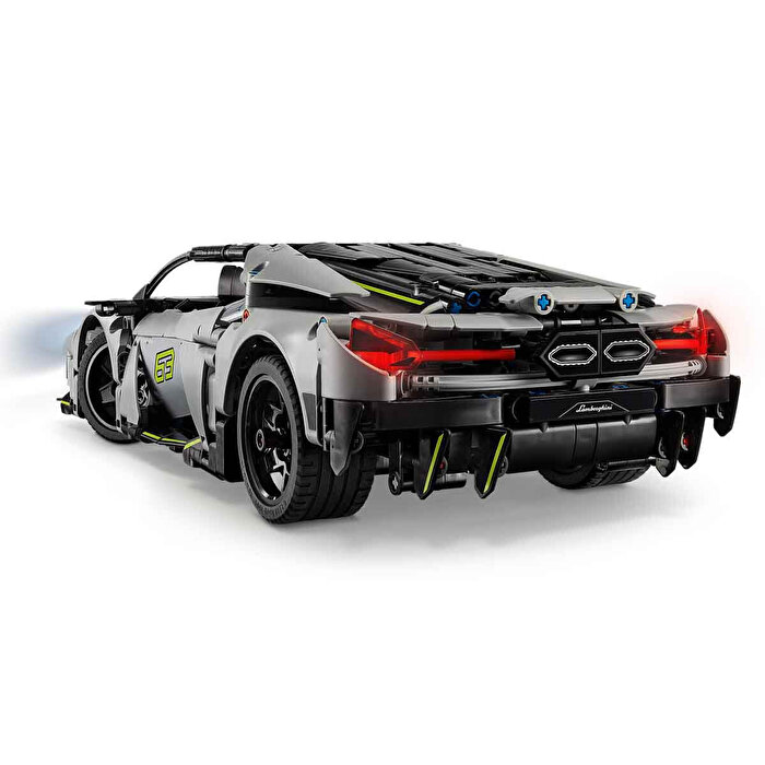 LEGO Technic Lamborghini Revuelto Süper Spor Araba 42214