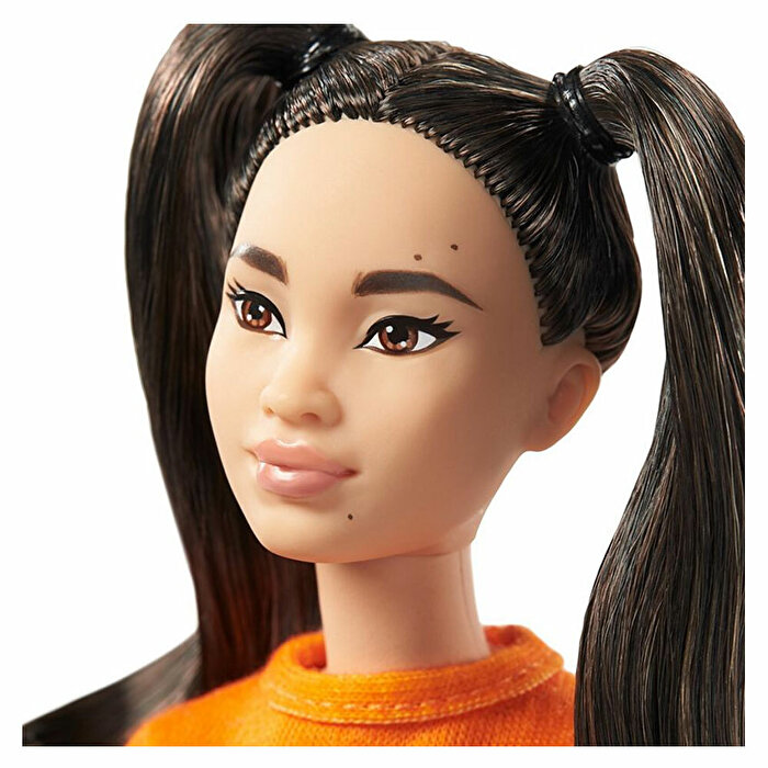 Barbie Büyüleyici Parti Bebekleri Mavi Etekli GHW59